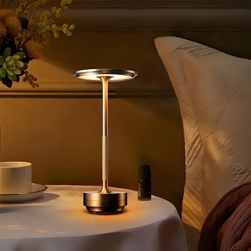 Cata Ct-8438 Toronto Sarjlı Masa Lambası